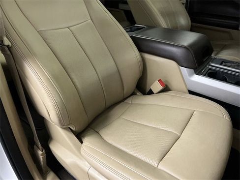 Used 2020 Ford F150 Lariat w/ Equipment Group 502A Luxury image 29