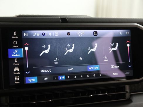 Used 2025 Jeep Gladiator Mojave w/ Convenience Group image 11