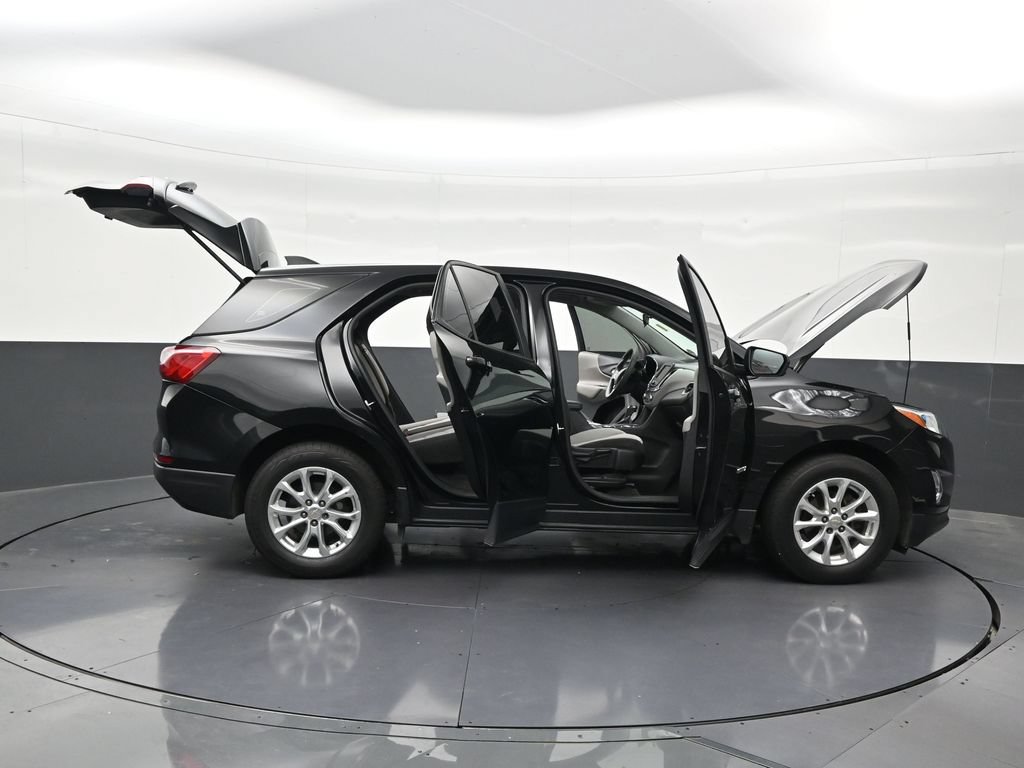 Used 2020 Chevrolet Equinox LS FWD image 32