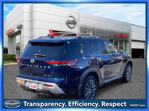 Certified 2025 Nissan Pathfinder SL w/ SL Premium Package image 6