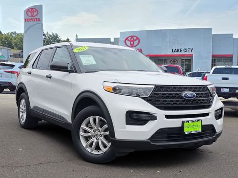 Used 2021 Ford Explorer 4WD w/ Class III Trailer Tow Package image 1