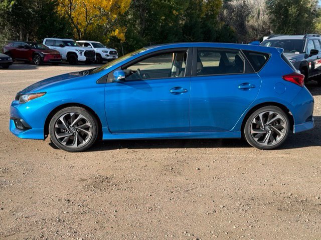 Used 2018 Toyota Corolla iM w/ All-Weather Mat Package FWD image 2