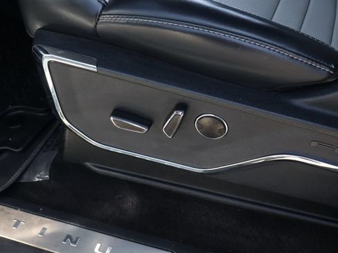 Used 2022 Ford F150 Lightning Platinum AWD/4WD image 18