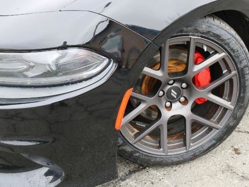 Used 2019 Dodge Charger Scat Pack w/ Navigation & Travel Group image 4