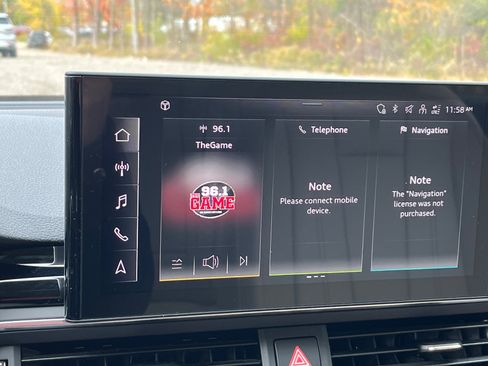 Used 2022 Audi A4 2.0T Premium w/ Convenience Package image 52