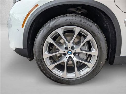 New 2026 BMW X5 xDrive50e AWD/4WD image 10