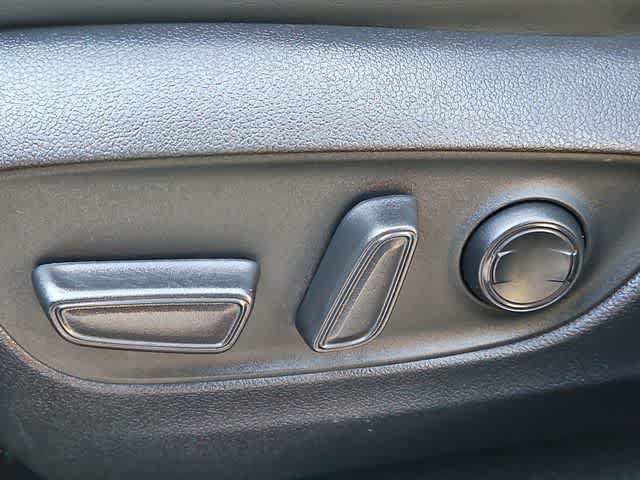 Used 2023 Toyota RAV4 XLE Premium FWD image 15