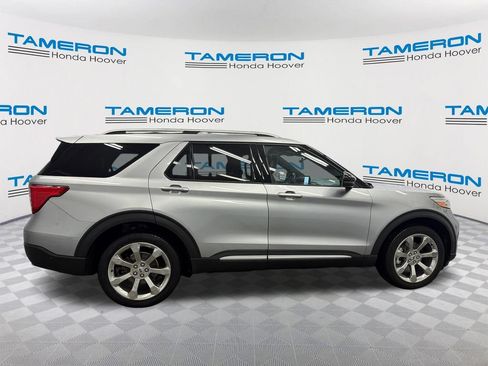 Used 2020 Ford Explorer Platinum w/ Premium Technology Package AWD/4WD image 6