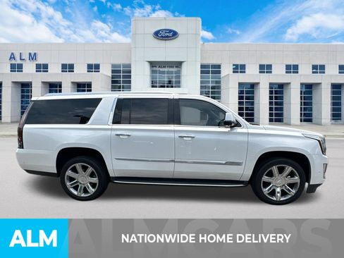 Used 2020 Cadillac Escalade ESV Luxury RWD image 4