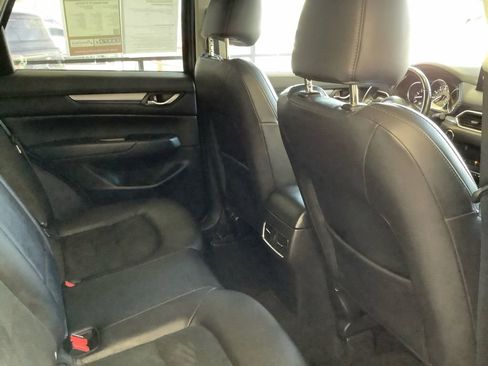 Used 2021 MAZDA CX-5 Touring image 17