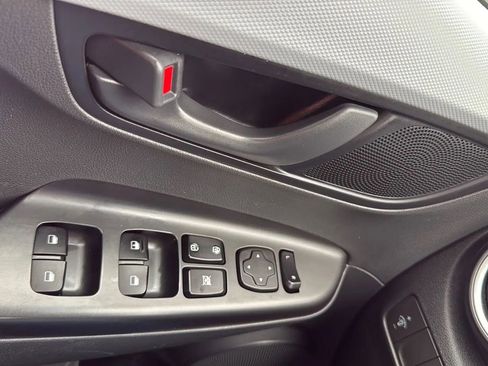 Used 2020 Hyundai Kona SE image 22