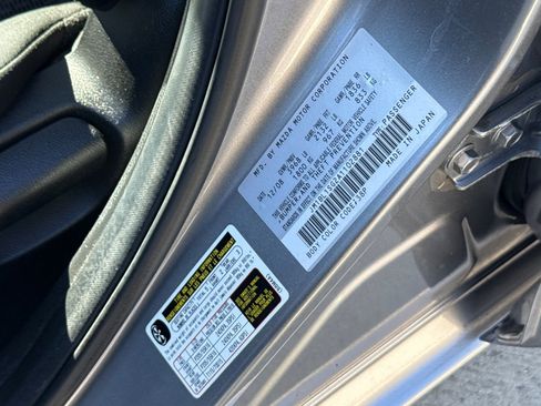 Used 2010 MAZDA MAZDA3 i Touring image 21