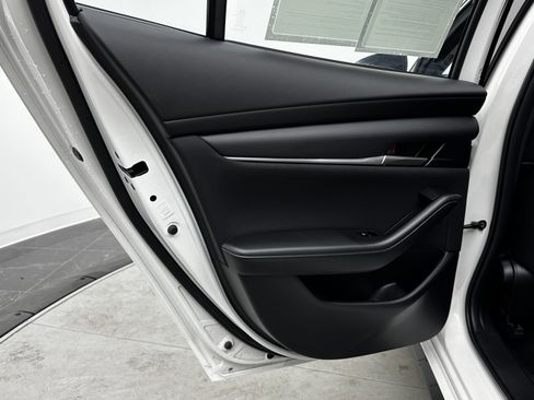 Used 2025 MAZDA MAZDA3 s image 28