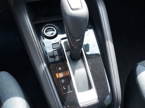 Used 2023 Nissan Versa SV image 14