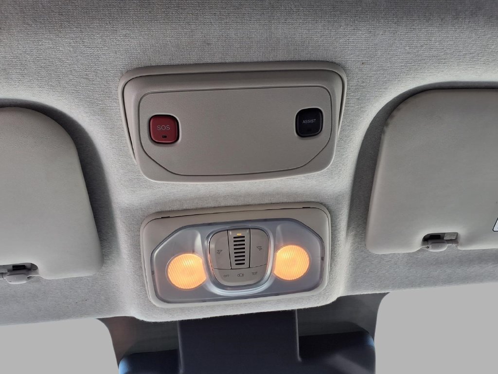 Used 2025 RAM ProMaster 2500 w/ Convenience Group FWD image 16