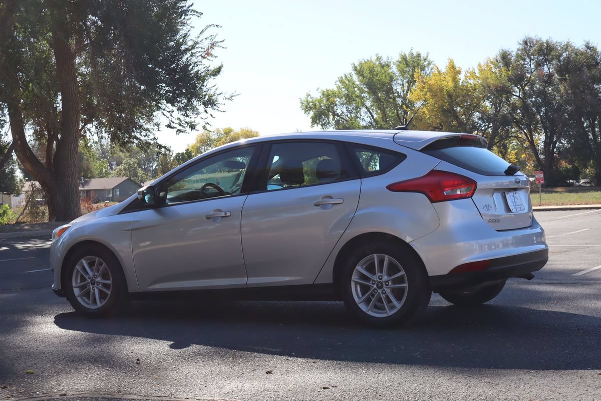 Used 2018 Ford Focus SE w/ Cold Weather Package FWD image 7