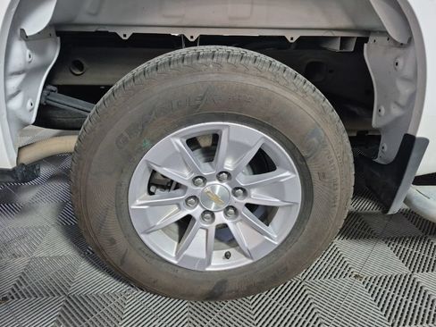 Certified 2025 Chevrolet Silverado 1500 W/T RWD image 22