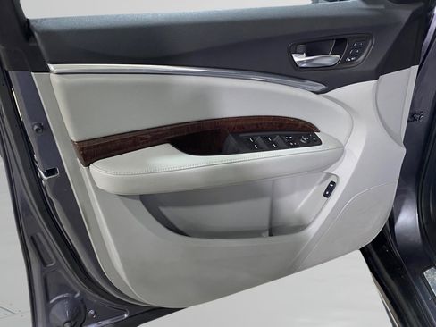 Used 2017 Acura MDX SH-AWD image 26