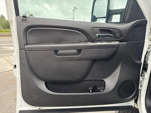 Used 2012 Chevrolet Silverado 2500 LTZ w/ LTZ Plus Package image 26