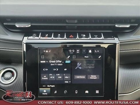 Used 2023 Jeep Grand Cherokee Altitude image 28