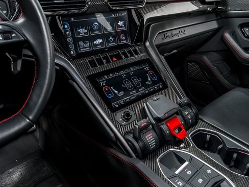 Used 2023 Lamborghini Urus S image 23