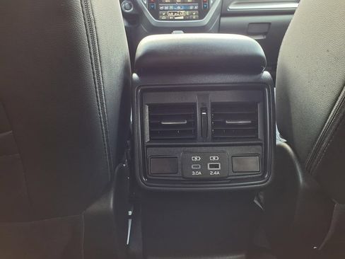 Certified 2025 Subaru Forester Premium AWD/4WD image 23