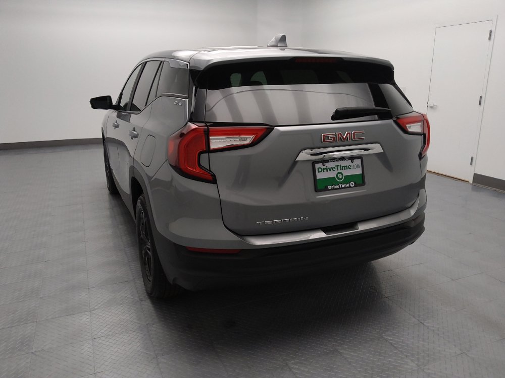 Used 2024 GMC Terrain SLE FWD image 6