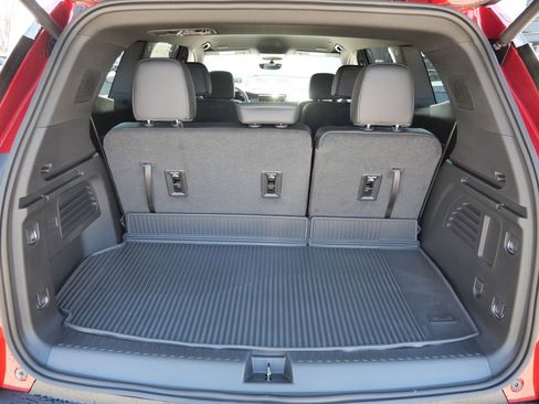 New 2026 GMC Acadia AT4 w/ Luxury Package AWD/4WD image 31