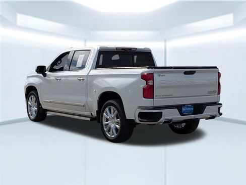 Used 2023 Chevrolet Silverado 1500 High Country w/ High Country Premium Package image 4