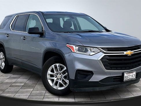 Used 2021 Chevrolet Traverse LS w/ LPO, Floor Liner Package image 2