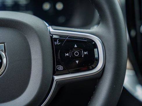 New 2026 Volvo XC90 B6 Plus w/ Protection Package Premier image 27