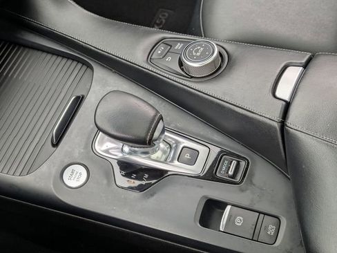 Used 2019 INFINITI QX50 Luxe w/ Navigation Package FWD image 16