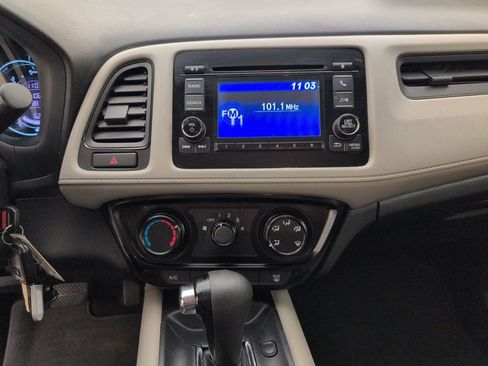 Used 2016 Honda HR-V LX image 26