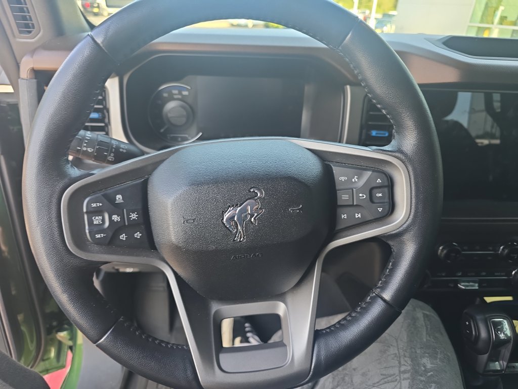 Used 2022 Ford Bronco Outer Banks AWD/4WD image 13