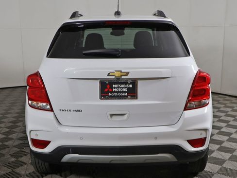 Used 2022 Chevrolet Trax LT w/ Driver Confidence Package AWD/4WD image 9