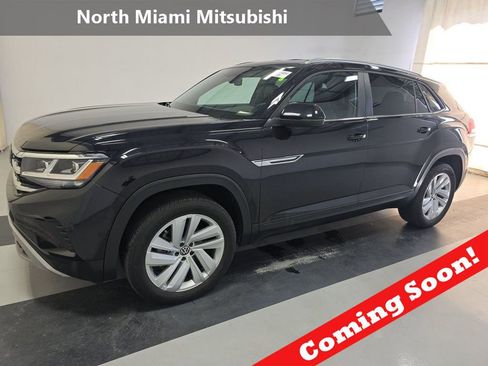 Used 2023 Volkswagen Atlas Cross Sport SE FWD image 1