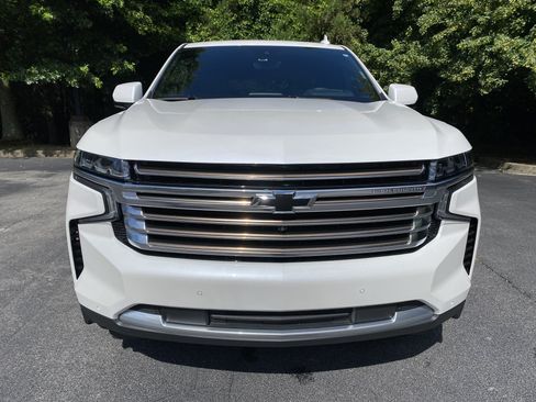 Used 2024 Chevrolet Tahoe High Country w/ Premium Package AWD/4WD image 3