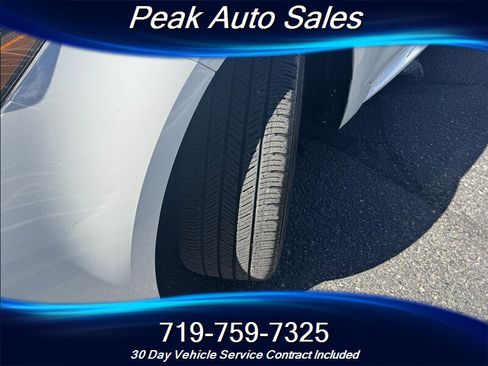 Used 2019 Toyota Corolla XSE image 33