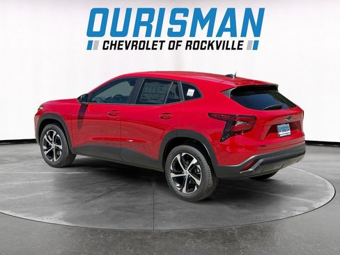 New 2026 Chevrolet Trax RS w/ Sunroof Package FWD image 4