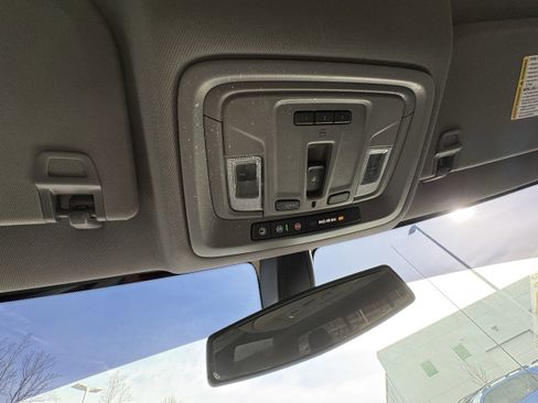 Used 2021 Chevrolet Silverado 1500 LT Trail Boss w/ Convenience Package II image 23