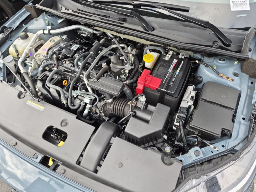 Certified 2025 Nissan Sentra SR w/ SR Premium Package FWD image 33