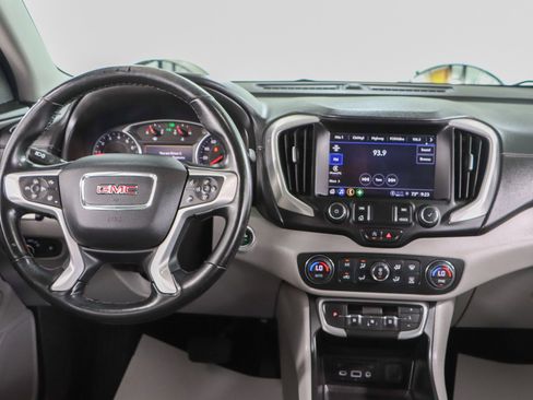 Used 2023 GMC Terrain SLT AWD/4WD image 17