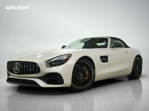 Used 2019 Mercedes-Benz AMG GT Roadster image 1