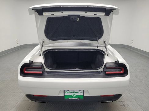Used 2020 Dodge Challenger SXT RWD image 29