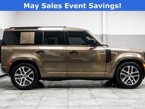 Used 2022 Land Rover Defender 110 XS Edition AWD/4WD image 6