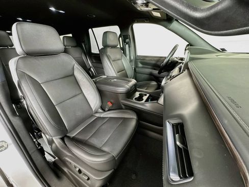 Used 2022 Chevrolet Tahoe LT w/ Luxury Package AWD/4WD image 30