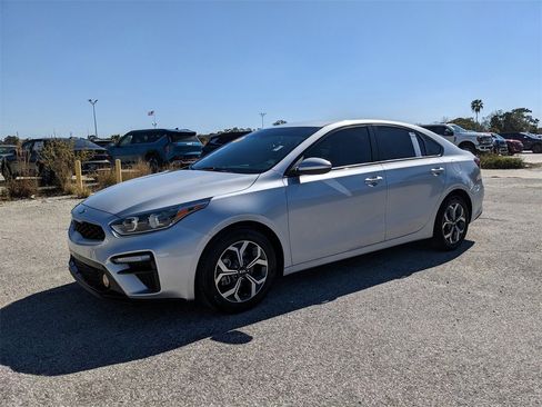 Certified 2021 Kia Forte LXS image 5