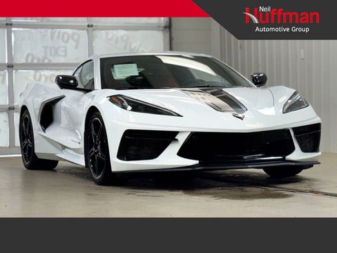 Used 2022 Chevrolet Corvette Stingray Preferred Cpe RWD image 1