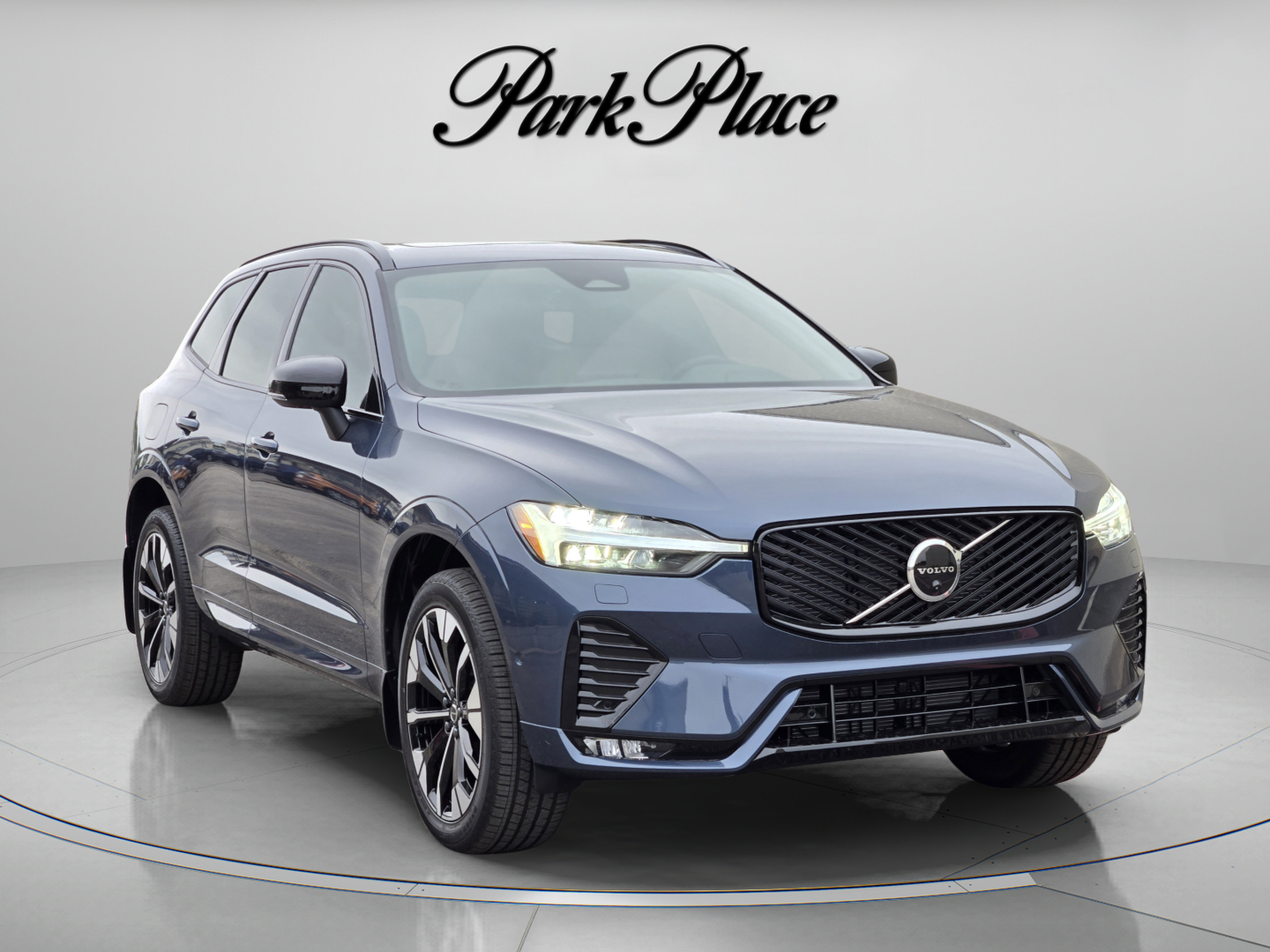 Used 2026 Volvo XC60 B5 Plus w/ Protection Package Premier AWD/4WD image 8