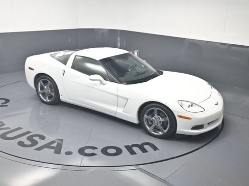 Used 2009 Chevrolet Corvette Coupe RWD image 15